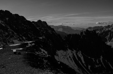 Dağların manzarası, doğa arkaplanı