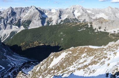 Dağların manzarası, doğa arkaplanı