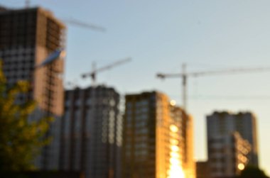 Vinçli inşaat alanı manzarası