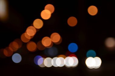 Bulanık soyut ışıklar gece şehrin arka planı