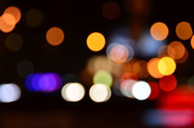 Bulanık soyut ışıklar gece şehrin arka planı