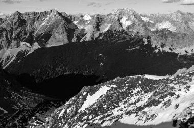 Dağların manzarası, doğa arkaplanı