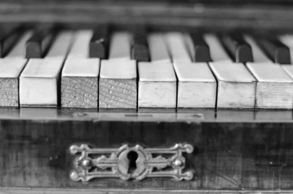 Винтажное Пианино Крупный План Концептуальное Искусство — стоковое фото