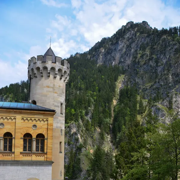 Castelo Velho Com Torre Tiro Arquitetônico — Fotografia de Stock