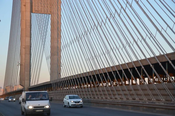 Moderne Hochbrücke Städtebauliches Konzept Hintergrund — Stockfoto