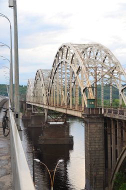 modern yüksek köprü, kentsel mimari kavramı