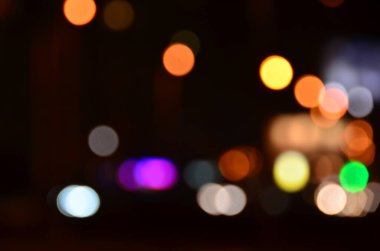 Bulanık soyut ışıklar gece şehrin arka planı