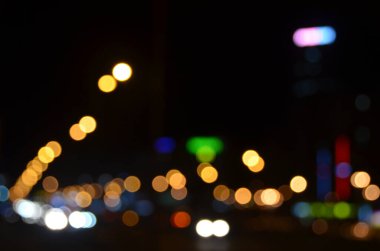 Bulanık soyut ışıklar gece şehrin arka planı