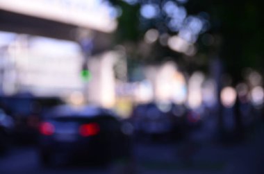 Yol trafiğinin, Kyiv 'in, Ukrayna' nın odaksız görüntüsü