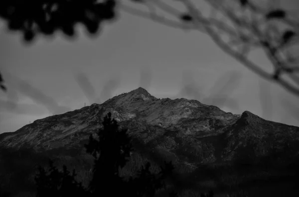 Luonnonkaunis Näkymä Vuorille Luonto Tausta — kuvapankkivalokuva
