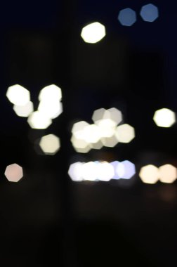 Bulanık soyut ışıklar gece şehrin arka planı