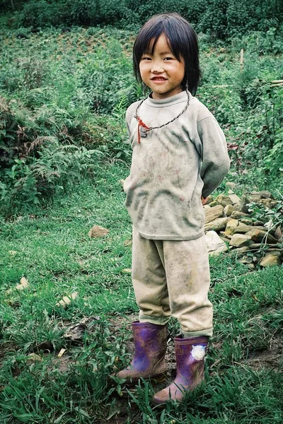 Sapa Vietnam Ago 2010 Linda Joven Miembro Tribu Hmong Local — Foto de Stock