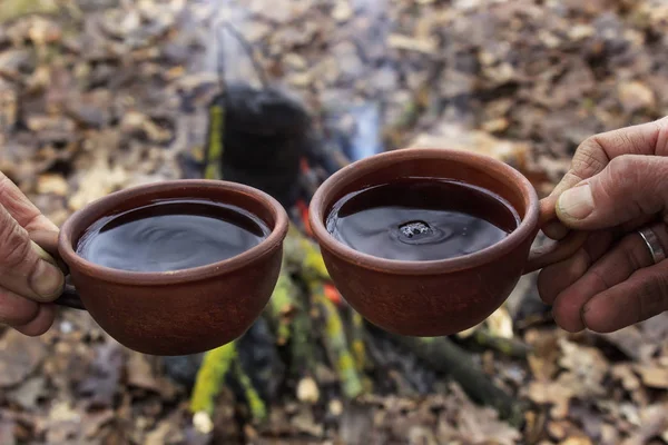 Чашка Чаю Вогонь Фоні — стокове фото