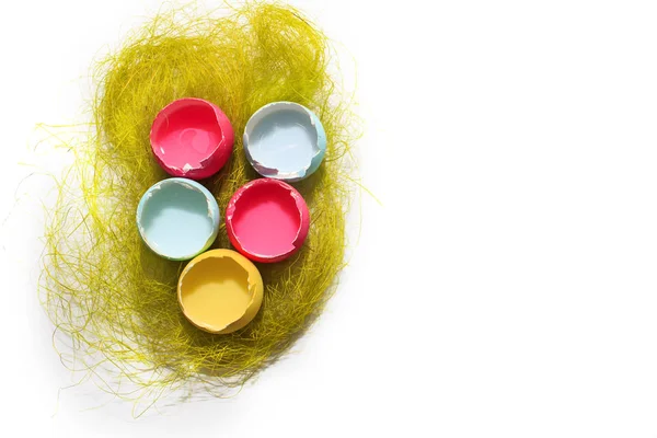 Colored easter eggs (red, yellow, blue) on a white background — Stock Photo, Image