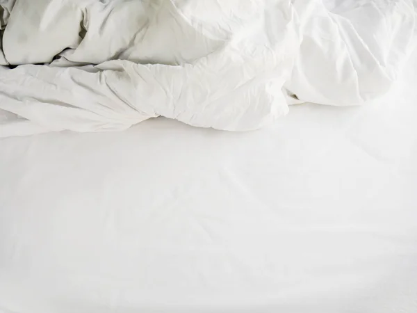 White Sheets Blankets Use Wrinkled Disorganized — Stock Photo, Image