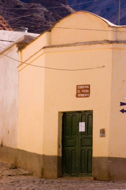 Iruya 'daki koloni binası.