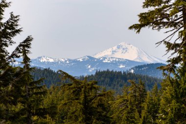 Krater Gölü Ulusal Parkı