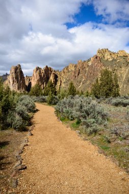 Smith Rock Eyalet Parkı