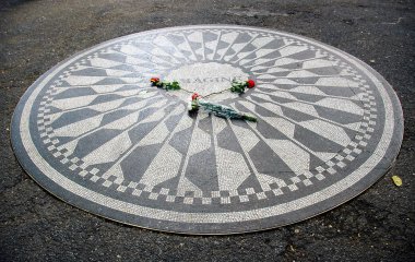 Imagine Memorial in Strawberry Fields clipart