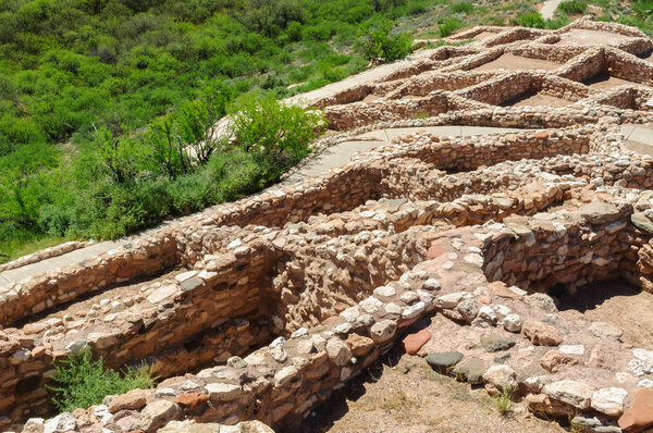 Tuzigoot National Monument, Apache Land
