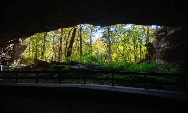 Jaskinia Russell National Monument — Zdjęcie stockowe