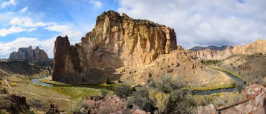 Smith Rock Eyalet Parkı