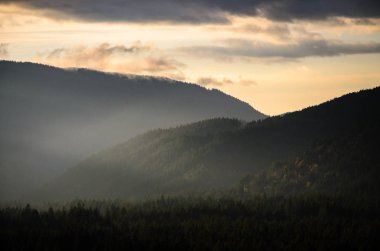 Mount Hood, Cascade Aralığı