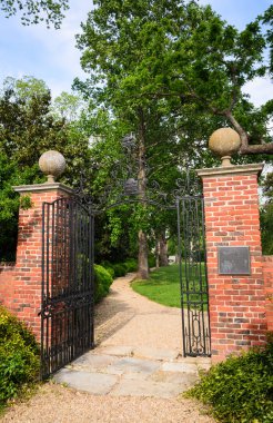 Westover Plantation, James Nehri