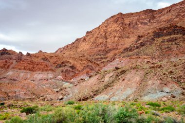 Vermilion Kayalıkları Ulusal Anıtı
