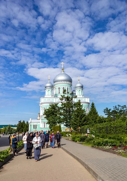 Diveevo Region Nižnij Novgorod Rusko Června 2018 Poutníci Holy Trinity — Stock fotografie