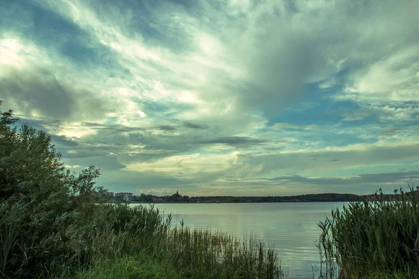 Letní Mraky Nad Medvěd Jezer — Stock fotografie