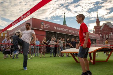Kızıl Meydan, Moskova, Rusya - 07 Temmuz 2018: Park Meydanı ' nda Dünya Kupası FIFA 2018 Rusya'da bir fudball