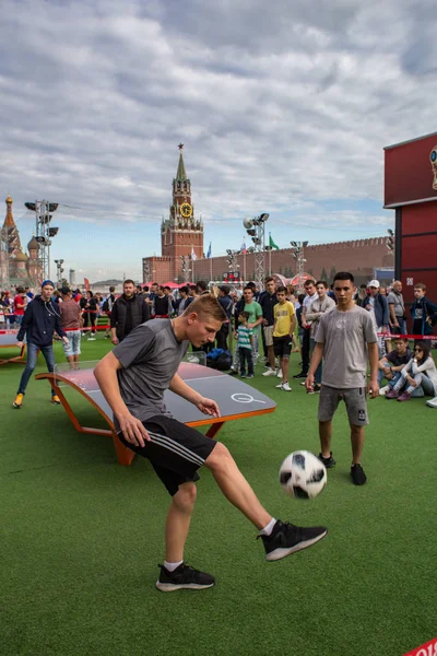 Kızıl Meydan, Moskova, Rusya - 07 Temmuz 2018: Park Meydanı ' nda Dünya Kupası FIFA 2018 Rusya'da bir fudball