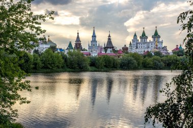 Yaz görünümü Izmaylovsky Kremlin'in Izmailovo Emlak dan