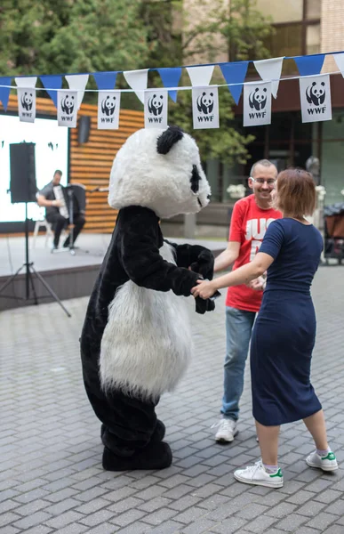 Moscou Rússia Julho 2018 Pessoas Feira Caridade World Wide Fund — Fotografia de Stock