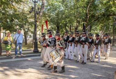 Moskova, Rusya - 14 Ağustos 2018: Moskova Paris, 1812-1814. İnsanlar bir Festivali'nde kez ve devirlerde Tverskoy Bulvarı'ndaki