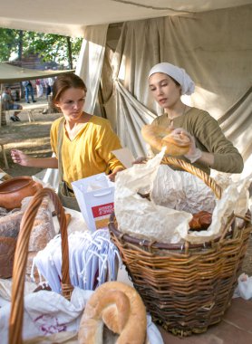 Moskova, Rusya - 17 Ağustos 2018: Eski Rusya 10.asır. festival kez ve dönemini Chistoprudny Bulvarı'nda