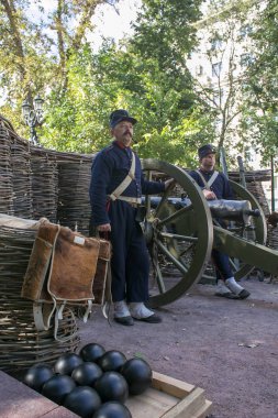 Moskova, Rusya - 22 Ağustos 2018: İlk savunma Sivastopol, 1854-1855. Festival kez ve dönemi Sretensky Bulvarı'nda insanlar