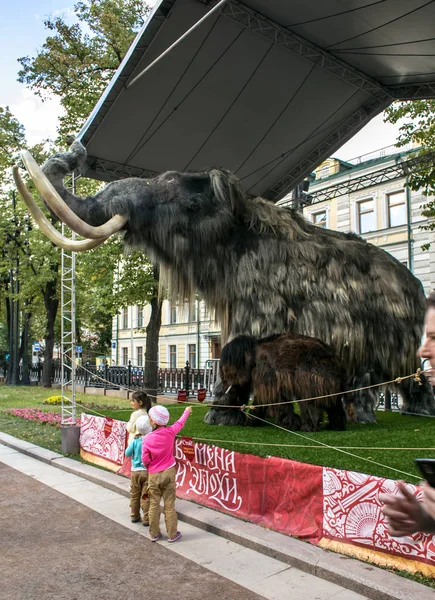 Moskou Rusland Augustus 2018 Mensen Een Festival Tijden Tijdperken Voor — Stockfoto