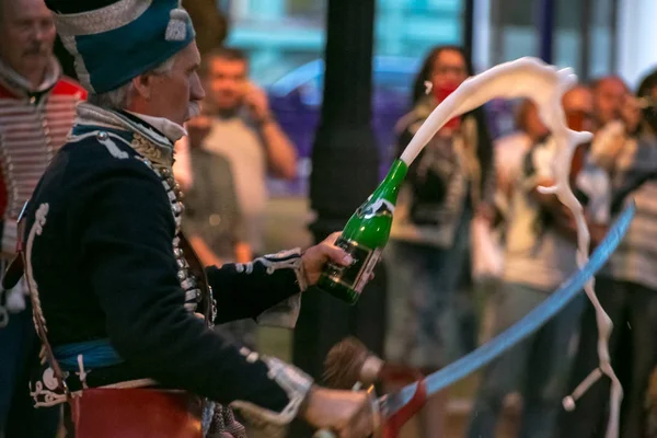 Moskova, Rusya - 20 Ağustos 2018: Paris, Vatanseverlik Savaşı 1812 Moskova'ya. Süvariler kez Festivali'nde ve dönemini Tverskoy Bulvarı'nda