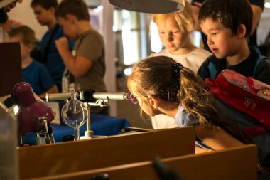 Moskova, Rusya - 22 Eylül 2018: Wow nasıl Bilim Festivali Rusya Bilimler Akademisi, okul için