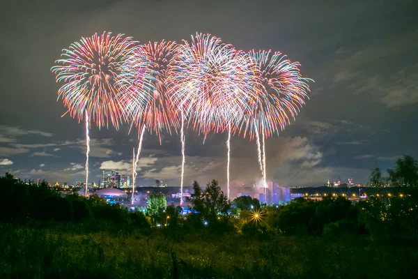 Moskva Ryssland Serntabr 2018 Färgglada Enorma Fyrverkerier Rodd Kanalen Krylatskoe — Stockfoto