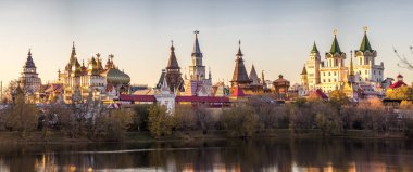 Izmaylovsky Kremlin parlak sonbahar öğleden sonra