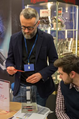 Moskova, Rusya - 17 Kasım 2018: Moskova kalem göstermek 2018 - Fuar için tüm araç sevenler Uluslararası Ticaret Merkezi'nde yazma.