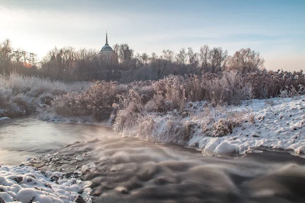 Zima Krajobraz Nad Rzeką Pehorka Twardy Mróz — Zdjęcie stockowe