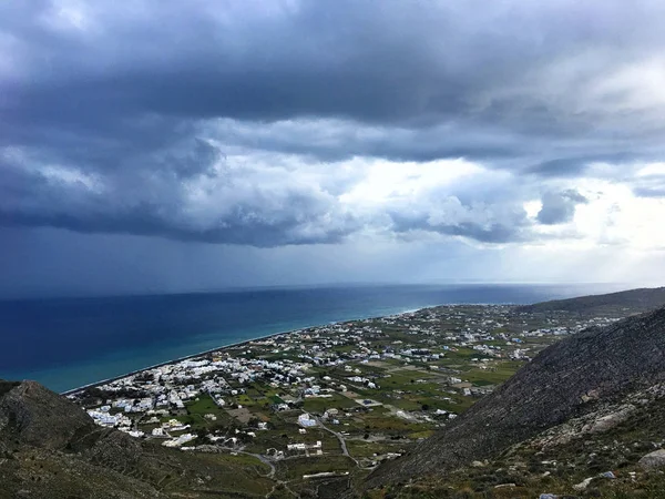 Santorini Antik Thira üzerinden en iyi görünümü. Kikladhes, Yunanistan.