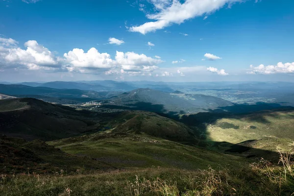 Lindas Paisagens Das Montanhas Cárpatas — Fotografia de Stock