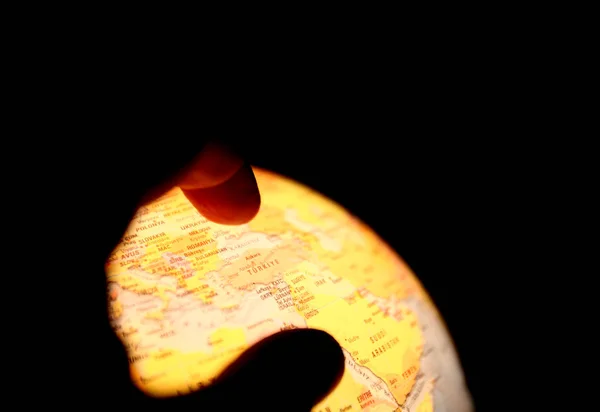 Иллюминированный Земной Глобус Изолированный Черном — стоковое фото