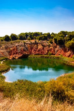 Otranto 'da boksit ocağı