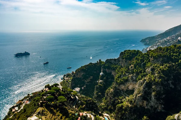 Cruise Ship Plows Sea Sunset Passing Front Amalfi Coast Ravello — Stock Photo, Image